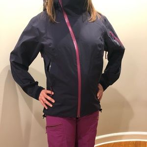 Ladies ski/snow jacket and matching pants
